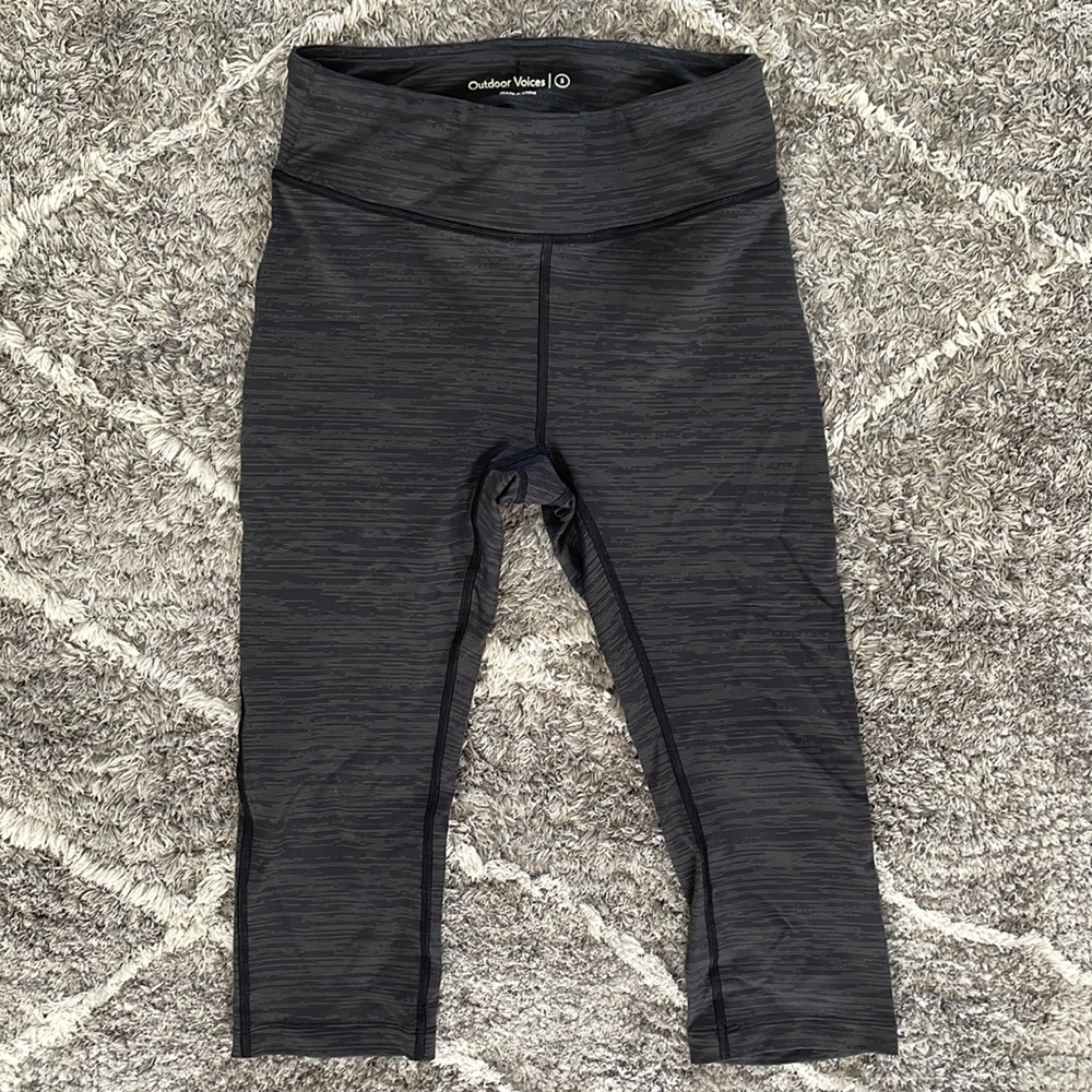 Like New Outdoor Voices Cropped Black Leggings